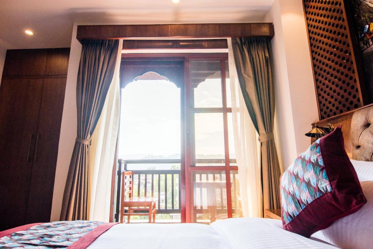 Everest Boutique Hotel カトマンズ エクステリア 写真